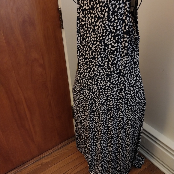 Vince Camuto NWT Black and White Floral Dress Size Xl - Picture 7 of 12